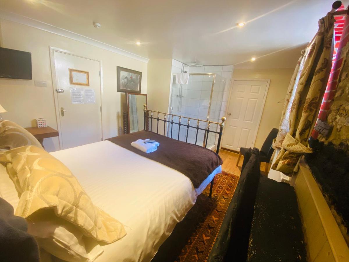 The Old Court Hotel Witney Ngoại thất bức ảnh