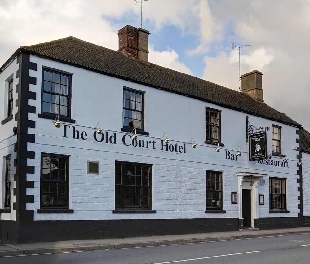 The Old Court Hotel Witney Ngoại thất bức ảnh