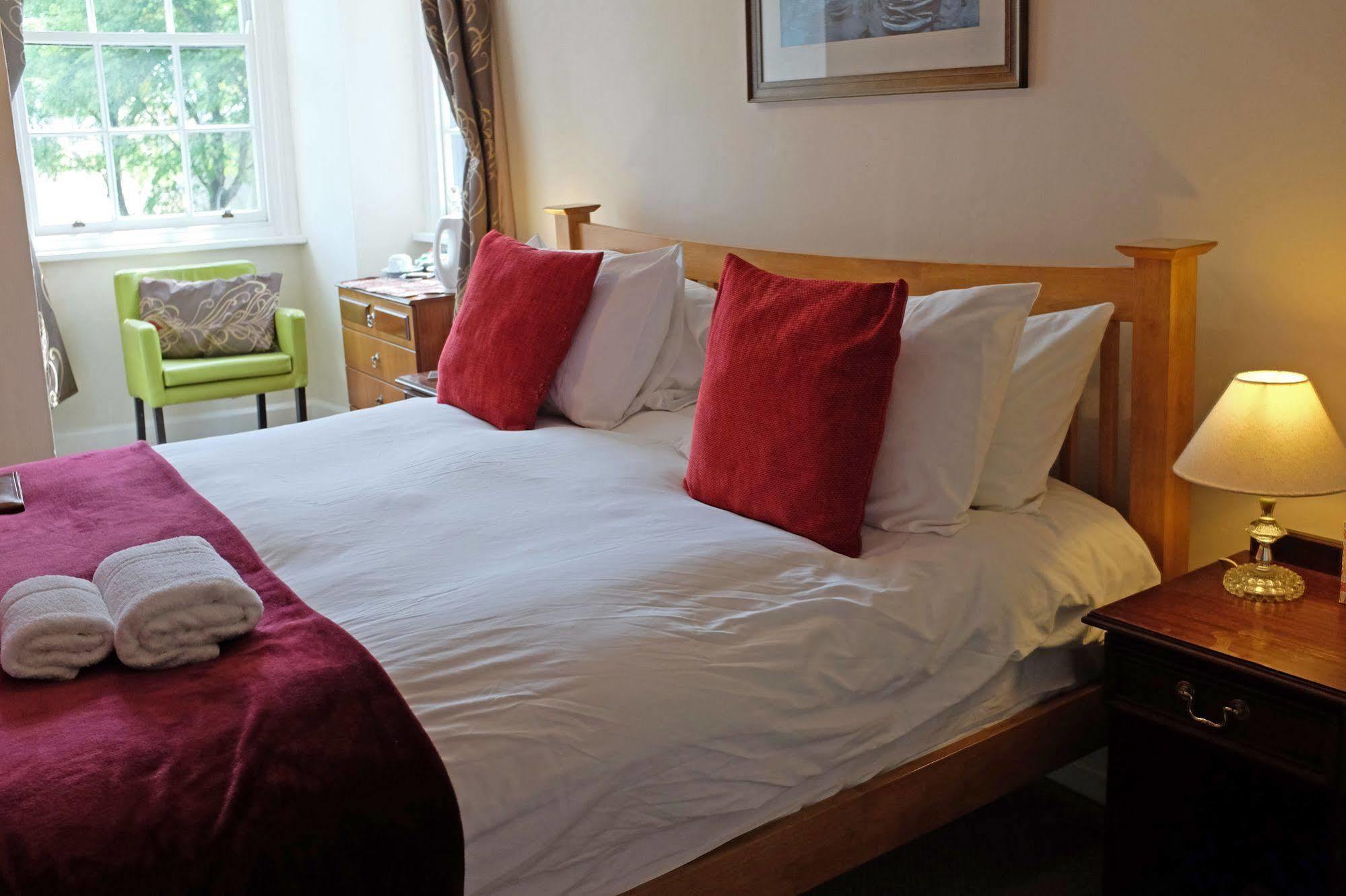 The Old Court Hotel Witney Ngoại thất bức ảnh