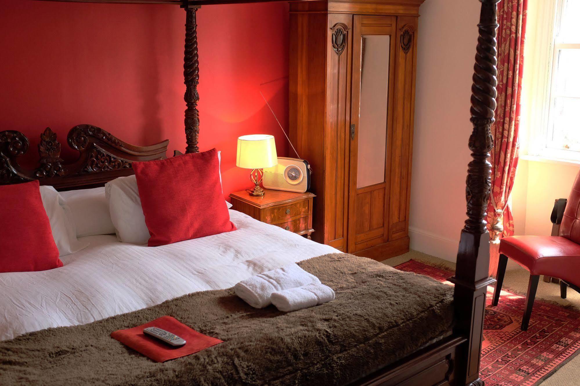 The Old Court Hotel Witney Ngoại thất bức ảnh